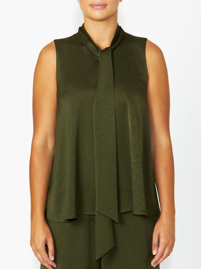 Women's Crepe Easy Fit Top in Green | Claudia